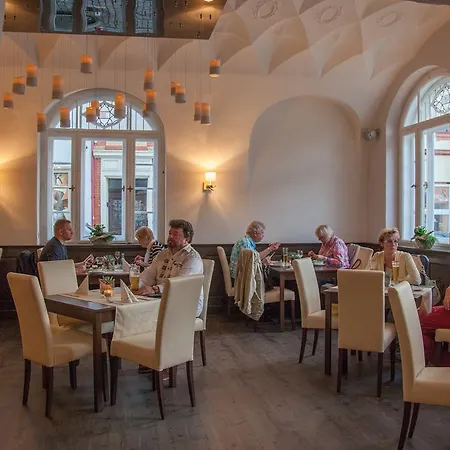 Ratskeller 호텔 3*