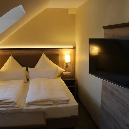 Ratskeller Ξενοδοχείο 3*